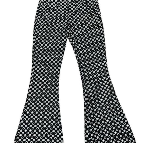 SO Juniors Pull On Hi Rise Flare Pants Size M 7/9 Lettuce Hem 2 Pair Butter Soft - Picture 10 of 15